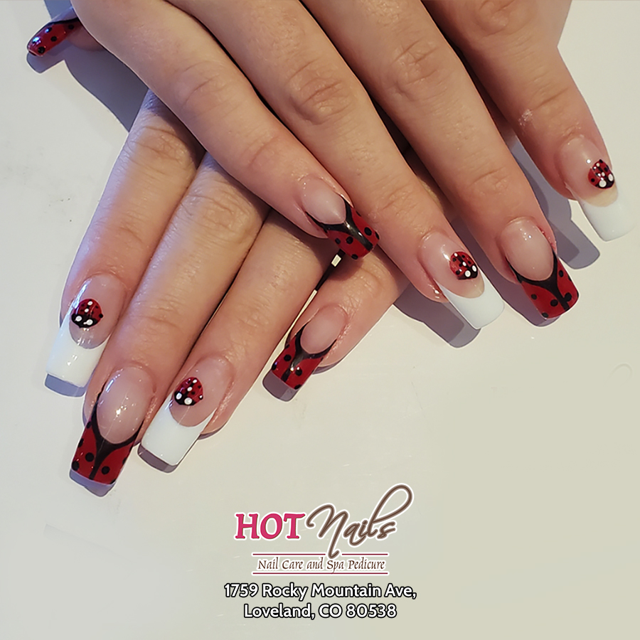 Hot Nails logo